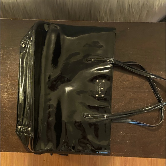 kate spade Handbags - Kate spade patent leather tote